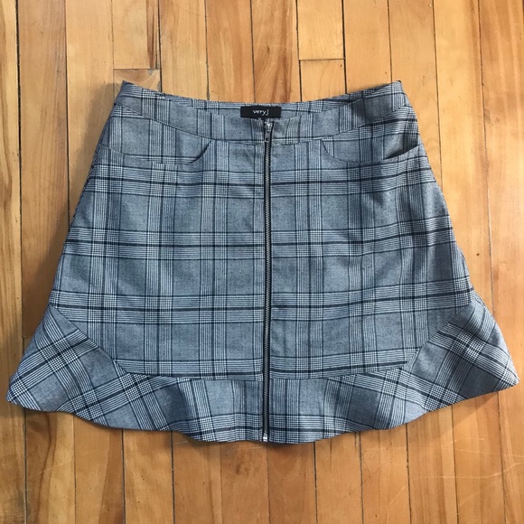 Plaid Mini Skirt - Picture 1 of 4